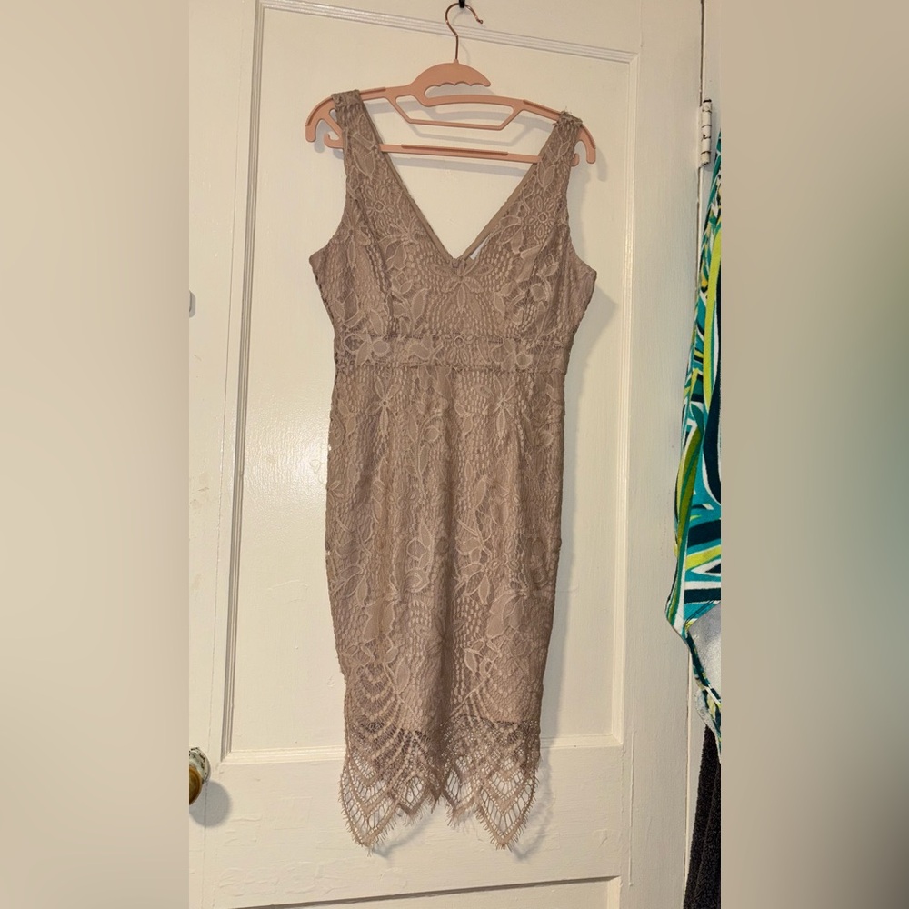 Guess Lace V-Neck  Dress - Brown/tan